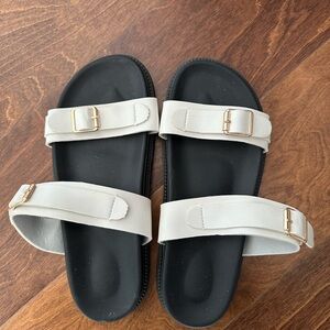 BRAND NEW Stylish Black and Cream Sandals with Buckles